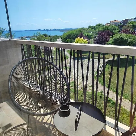 ゲストハウス Marina Sarafovo 3*