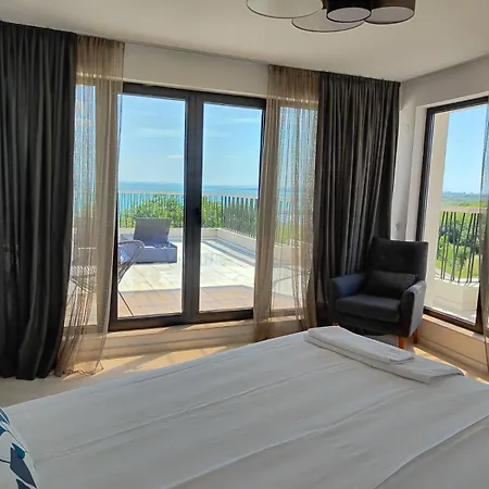 ゲストハウス Marina Sarafovo