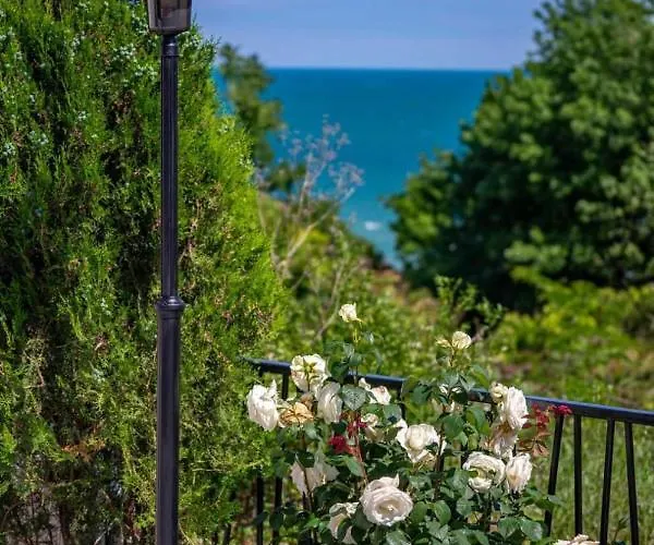 Marina Sarafovo Casa de hóspedes 3*